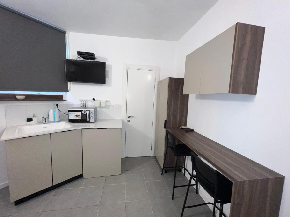 Aspentlv - Hacarmel Market Apartments & Studios Tel Aviv Buitenkant foto